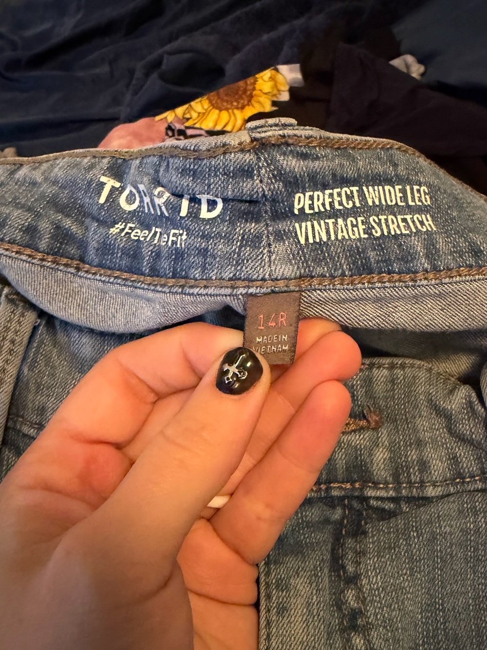 torrid Light Blue Wide Leg Jeans - Picture 3 of 3